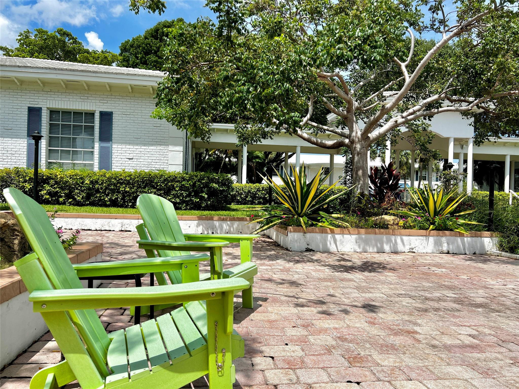 2271 Ne 68th Street - Photo 31