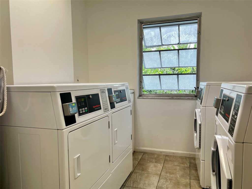 2271 Ne 68th Street - Photo 25