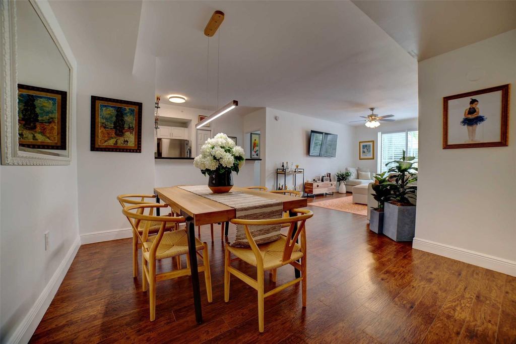 720 S Sapodilla Avenue - Photo 1
