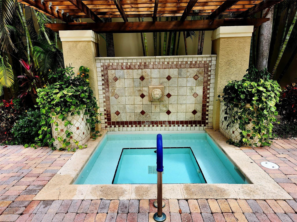 720 S Sapodilla Avenue - Photo 12