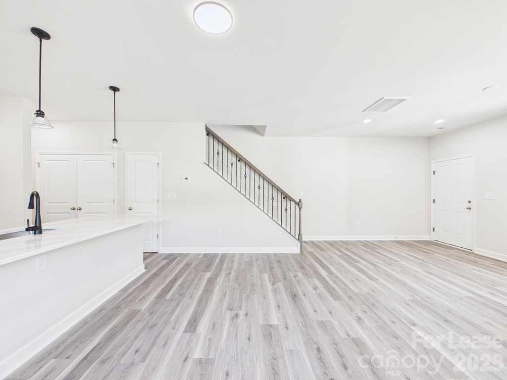 810/812 E Lincoln Street - Photo 6
