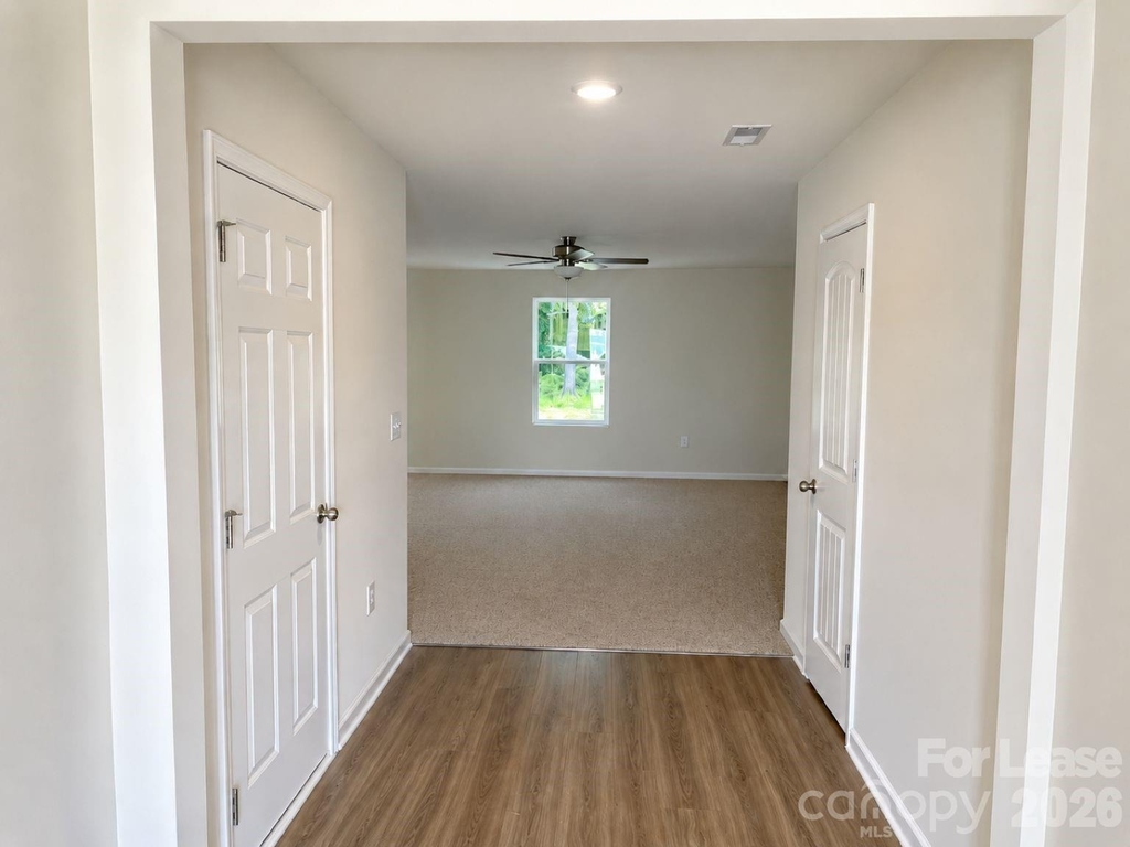 529 Hawley Street - Photo 1