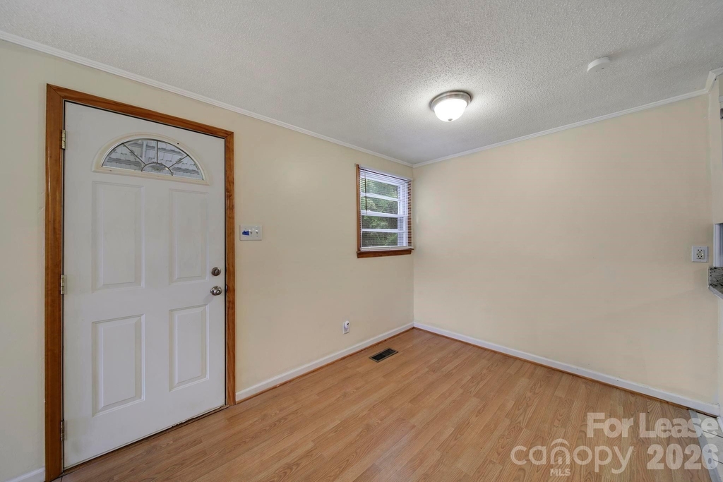 501 Olin Drive - Photo 4