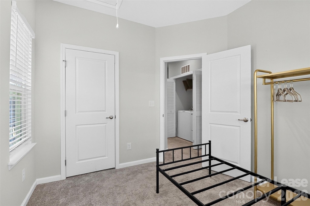 10840 Overlook Mountain Drive - Photo 24