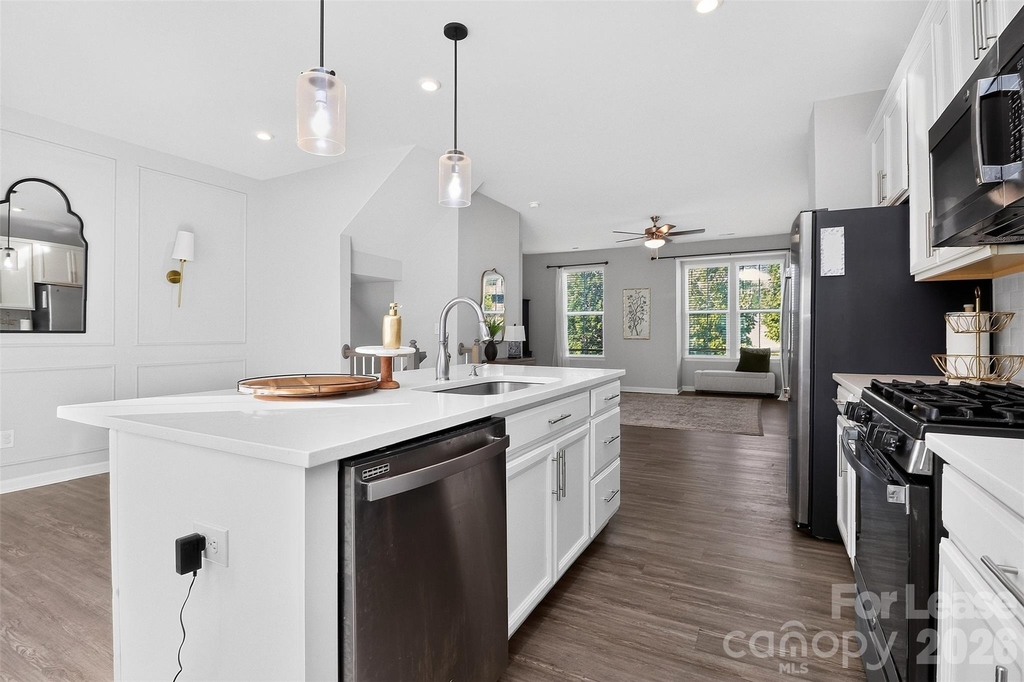 10840 Overlook Mountain Drive - Photo 11