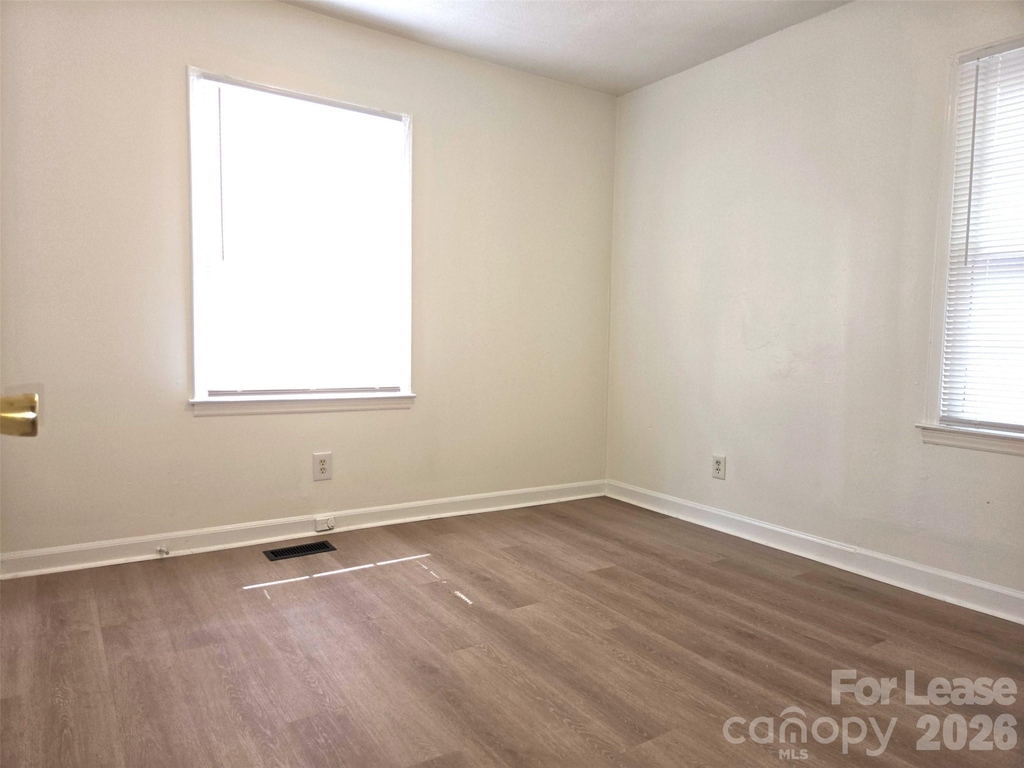 2835 Willow Street - Photo 8