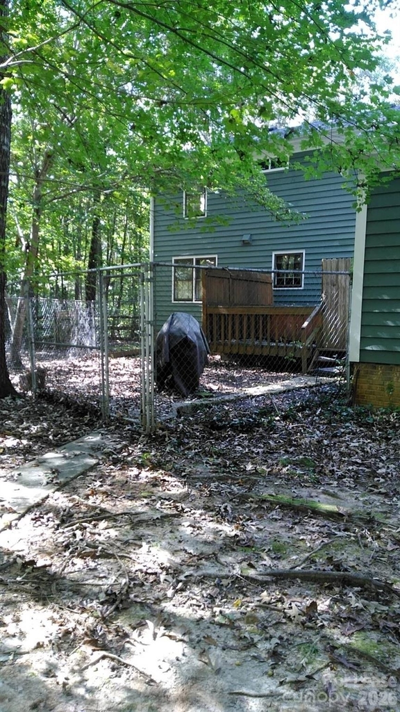 433 Raintree Drive - Photo 2