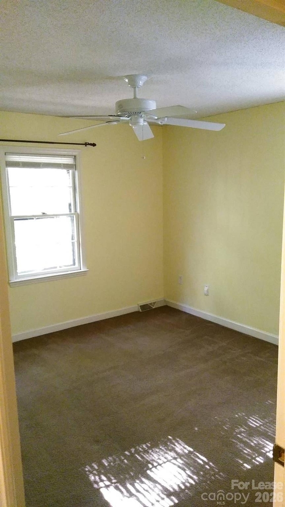 433 Raintree Drive - Photo 9