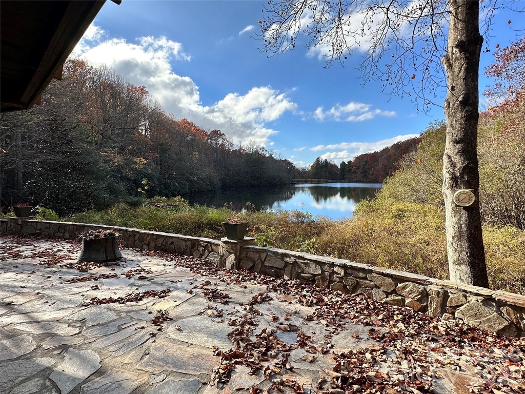 424 Lakeview Drive - Photo 14