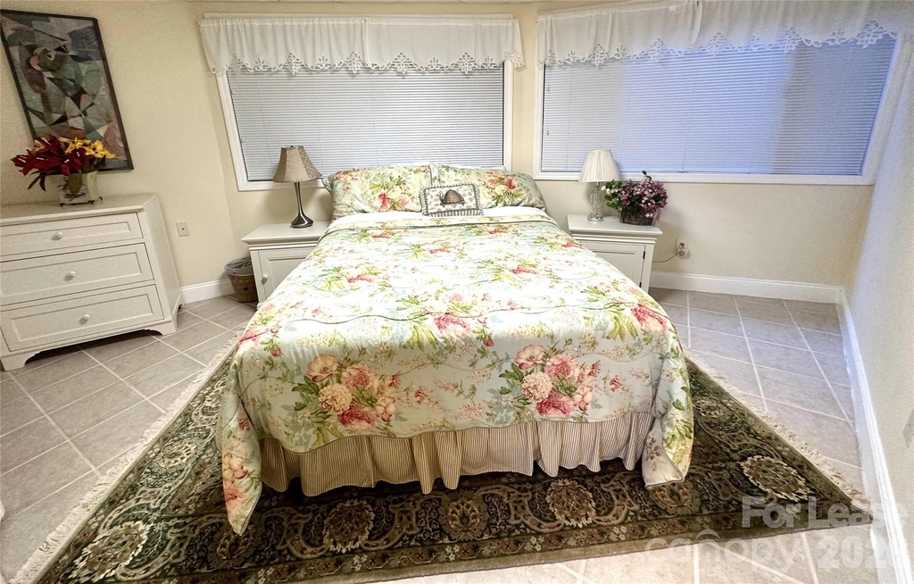 424 Lakeview Drive - Photo 7