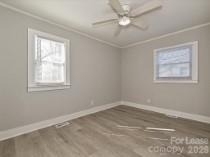 924 Aileen Circle - Photo 9