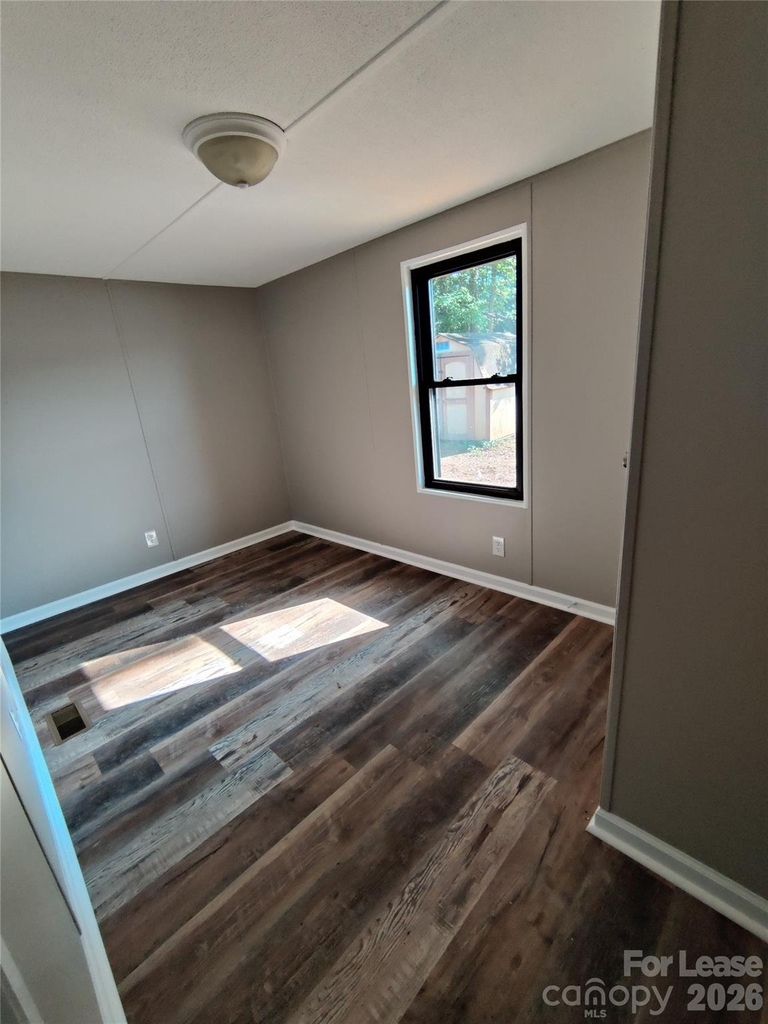 1809 Dallas Stanley Highway - Photo 9