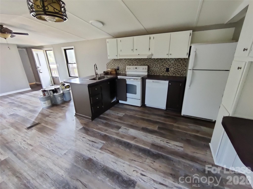 1809 Dallas Stanley Highway - Photo 2
