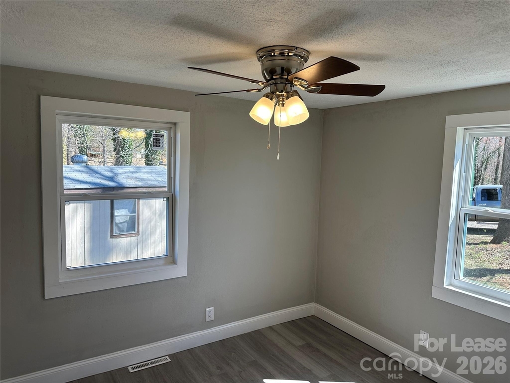 209 Brookview Road - Photo 6