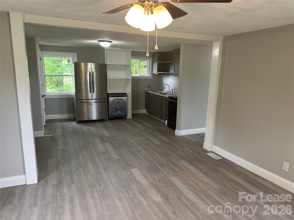 209 Brookview Road - Photo 4
