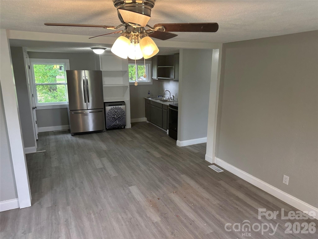 209 Brookview Road - Photo 3