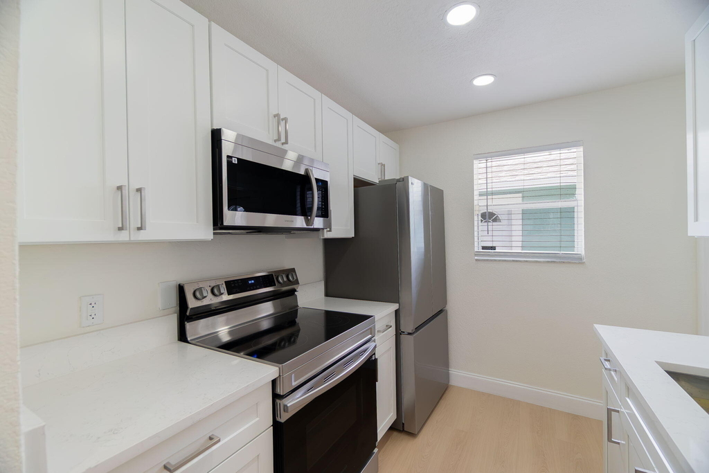 2831 N Seacrest Boulevard - Photo 10