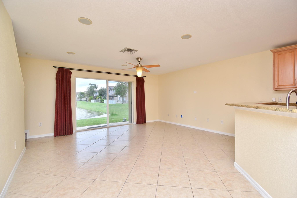 8982 Chambers Street - Photo 2