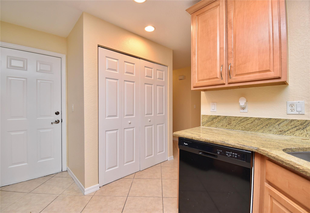 8982 Chambers Street - Photo 10