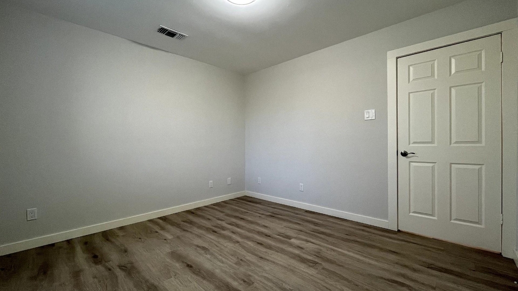 130 Hunters Glen Drive - Photo 9