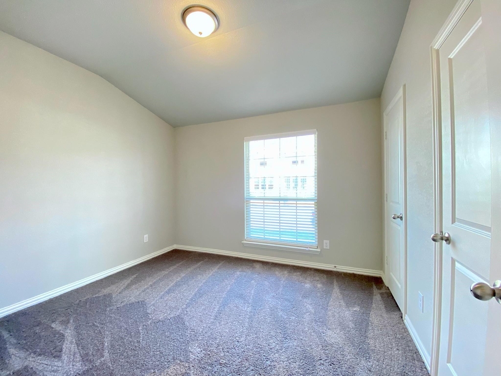 3404 Solana Circle - Photo 14
