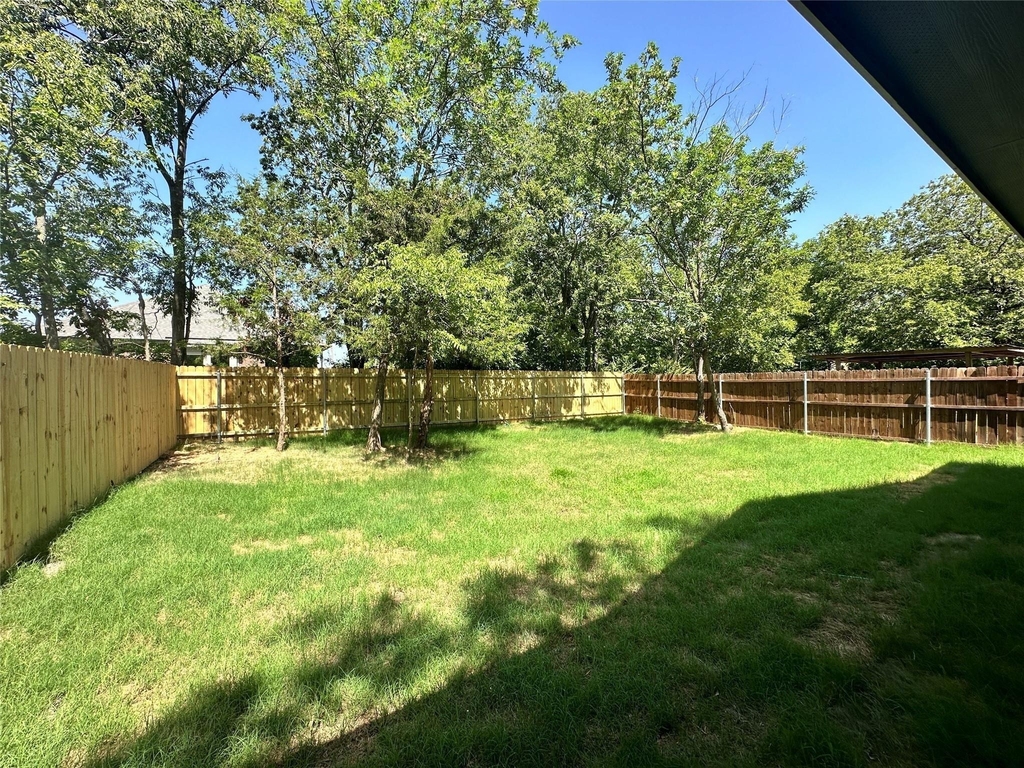 2216 Langford Street - Photo 15