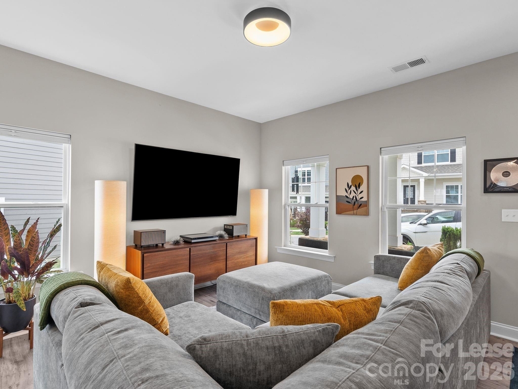 58 Walnut Springs Drive - Photo 6