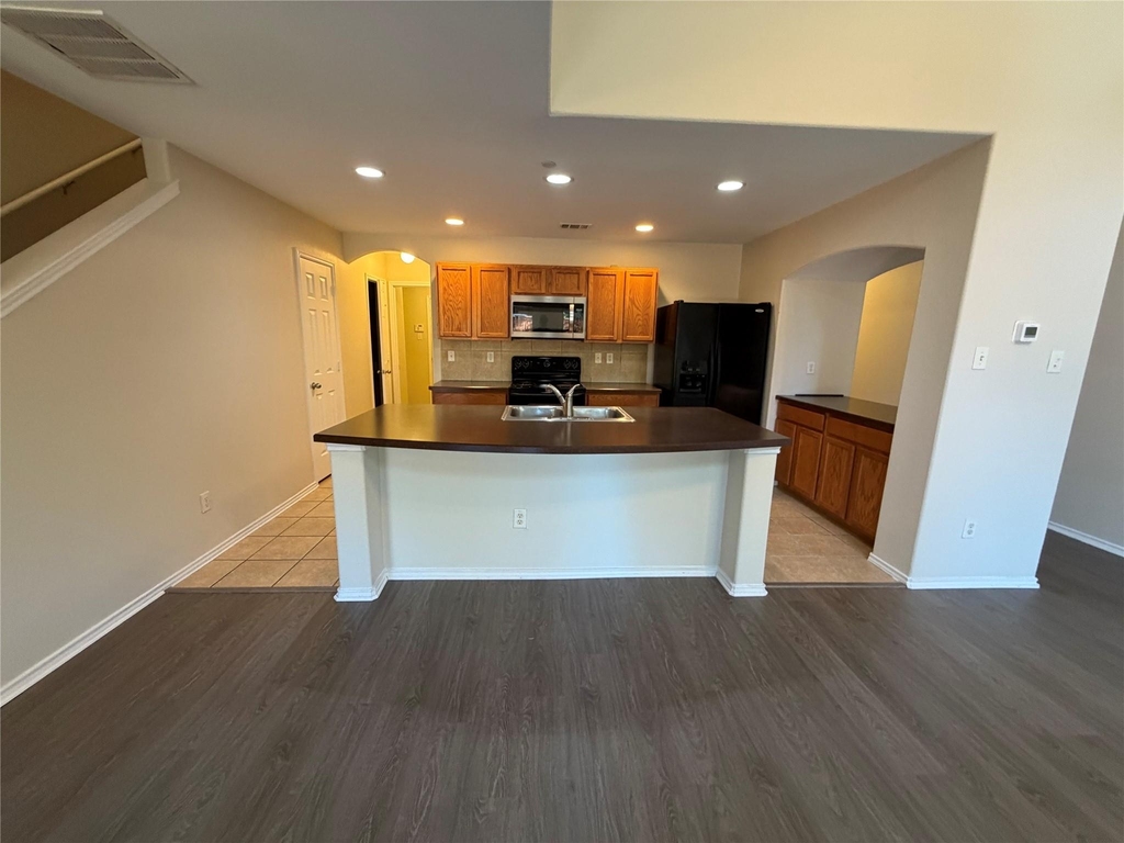 1142 Landon Lane - Photo 3