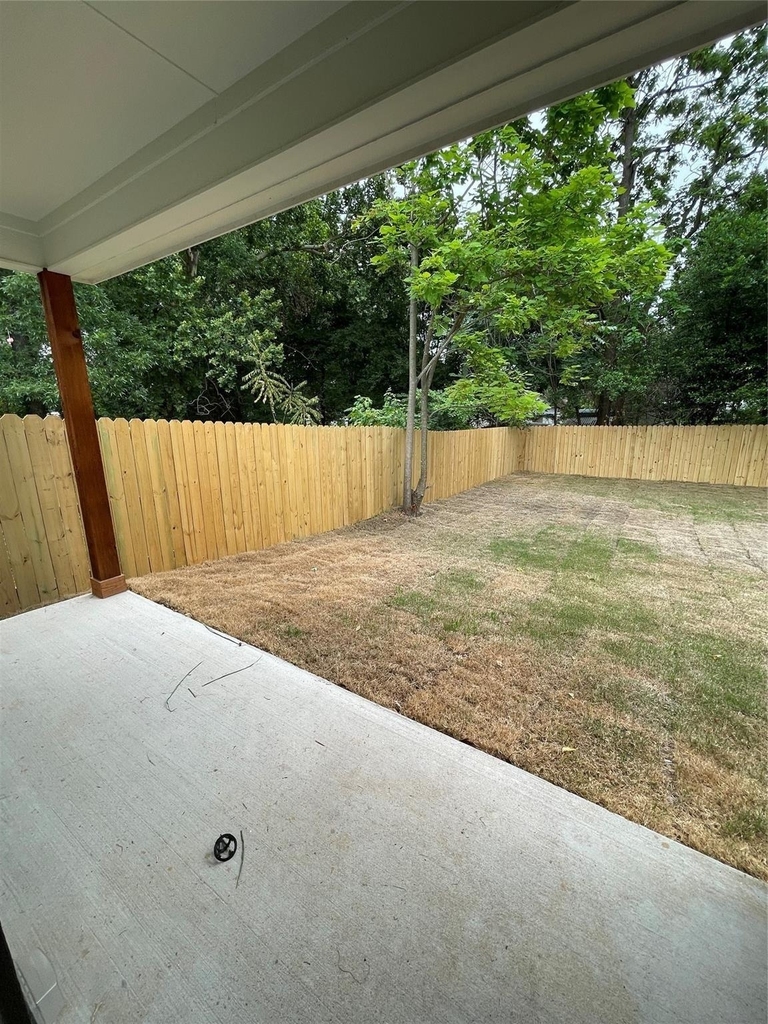 524 W Florence Street - Photo 15