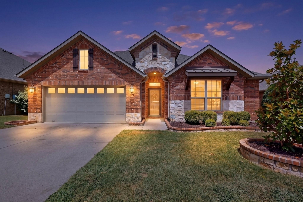 9215 Moon River Court - Photo 0