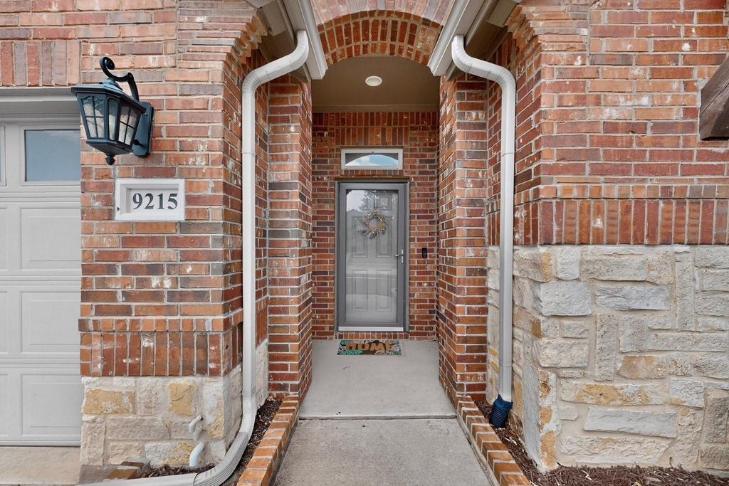 9215 Moon River Court - Photo 4