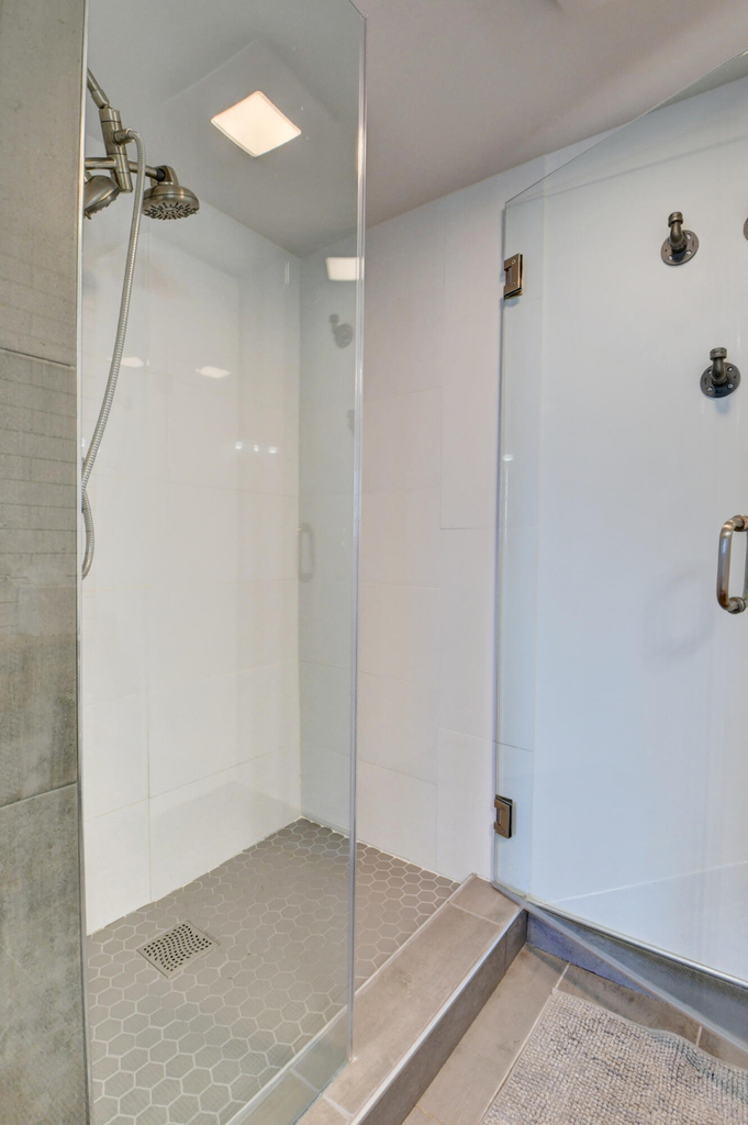 17 Royal Palm Way - Photo 24