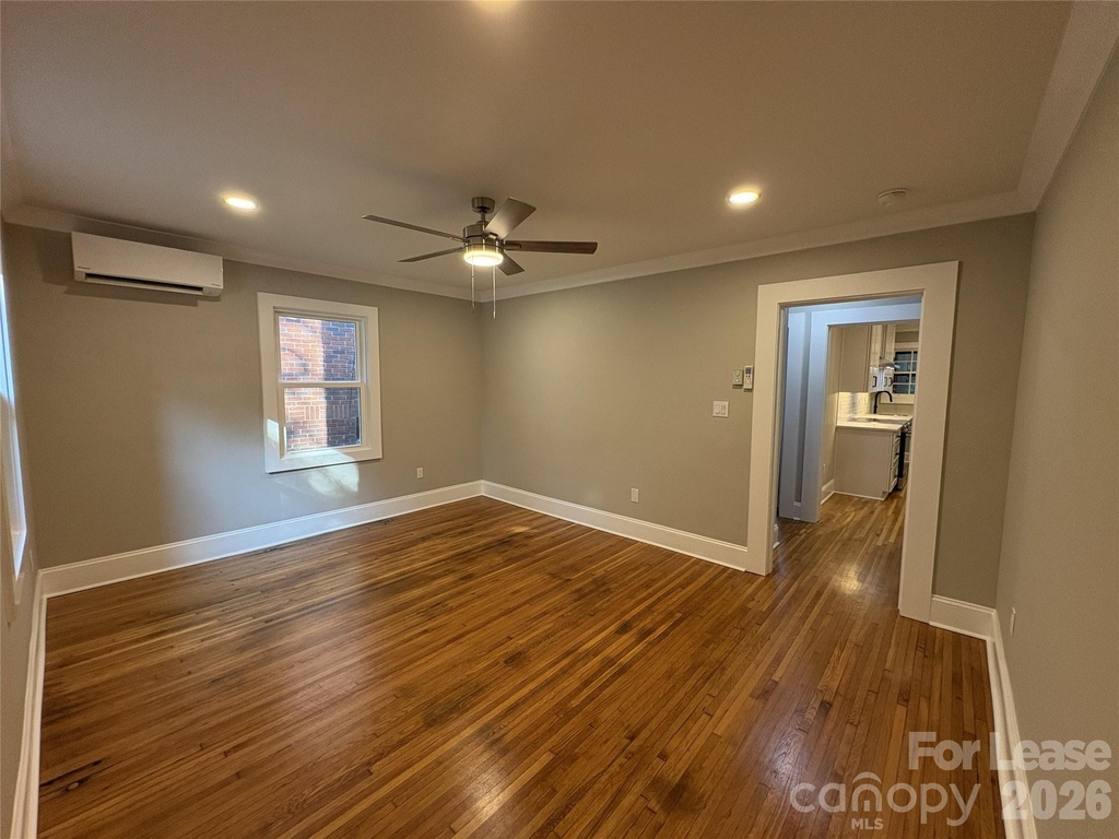 1412 Kenilworth Avenue - Photo 9