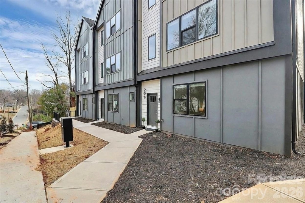 212 Nelson Avenue - Photo 38