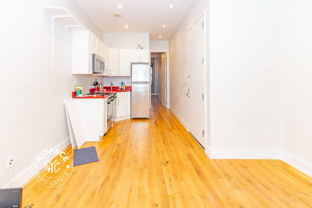 184 Suydam Street - Photo 1