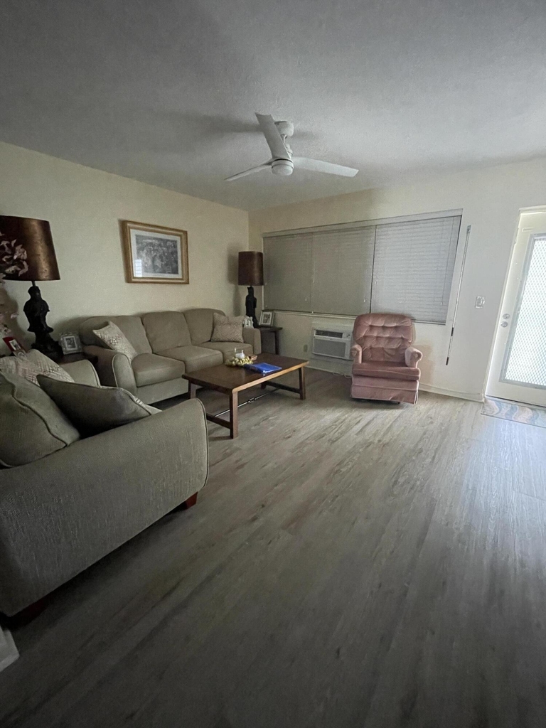 147 Markham G - Photo 2