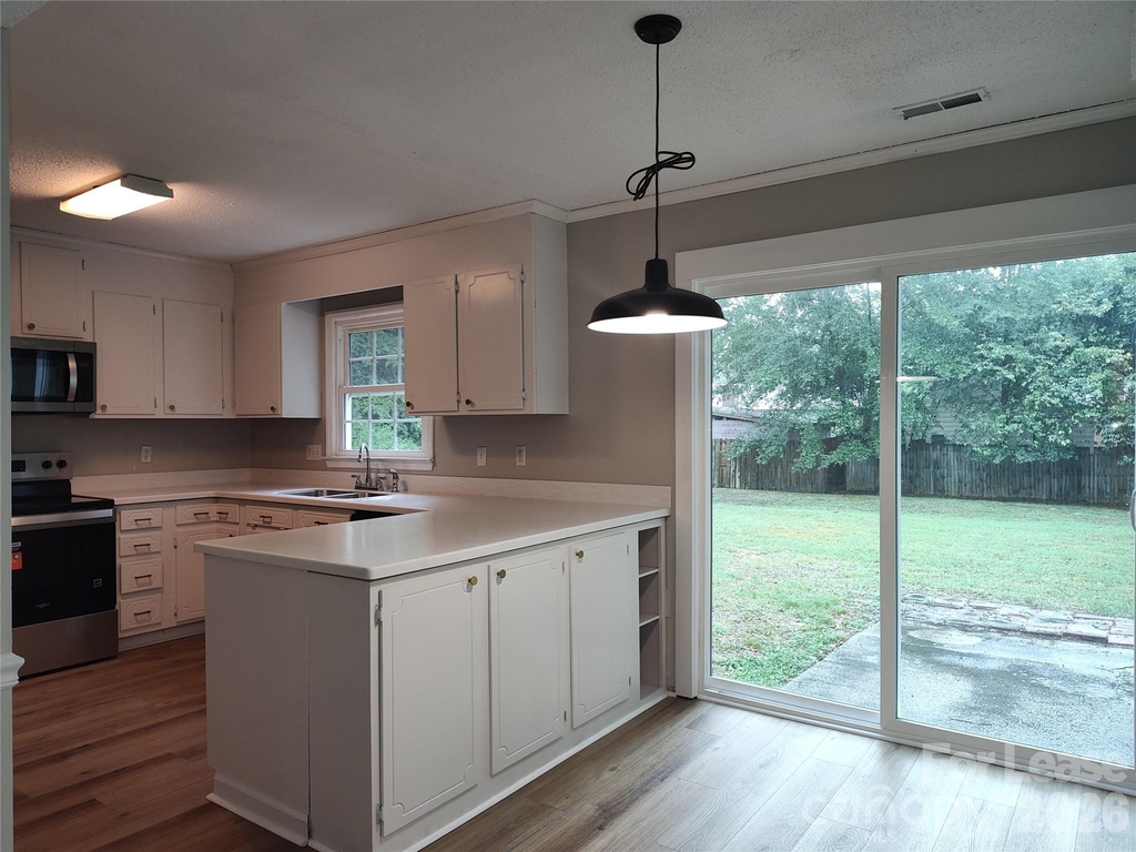 7413 Doves Nest Circle - Photo 4