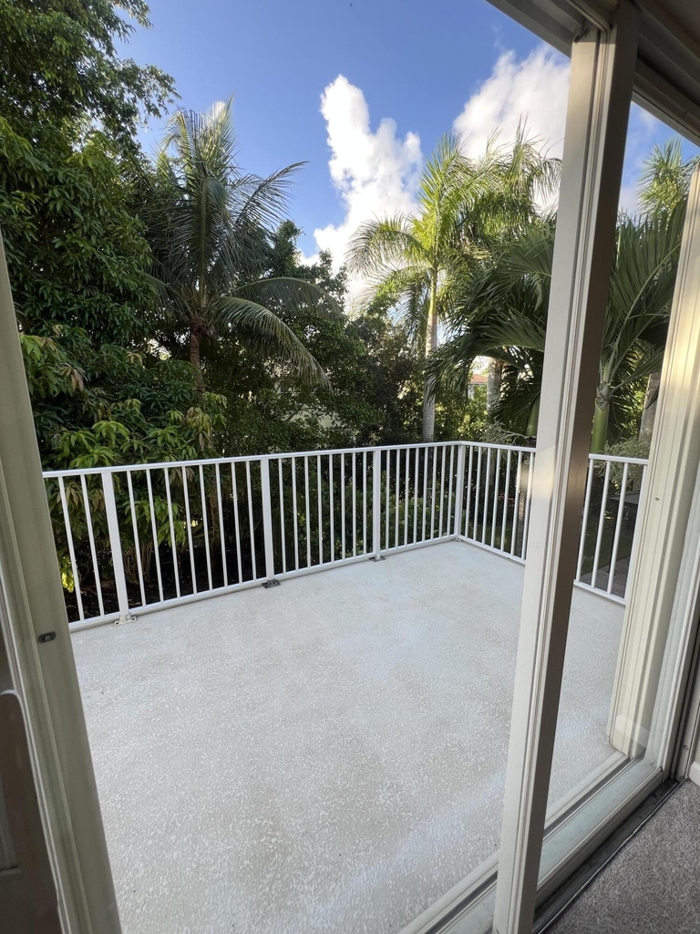 9070 Dupont Place - Photo 23