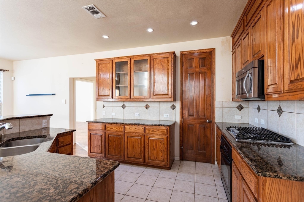 413 Brookmere Lane - Photo 3