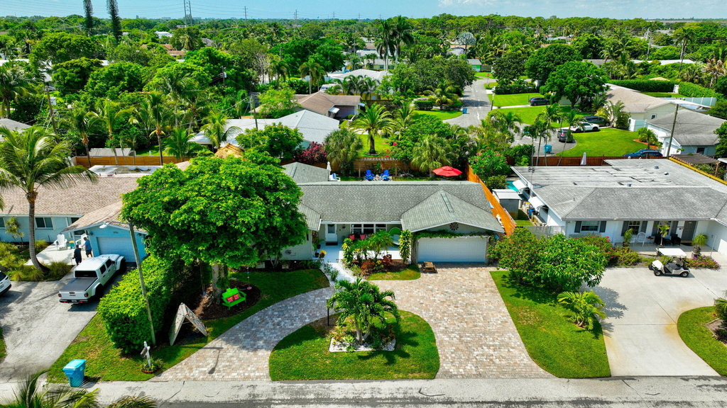 1066 Sw 25th Way - Photo 23
