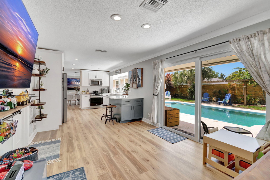 1066 Sw 25th Way - Photo 10