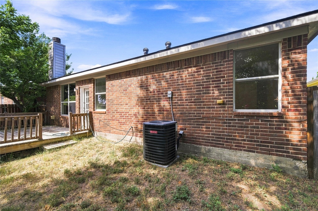 2833 Wakecrest Drive - Photo 21