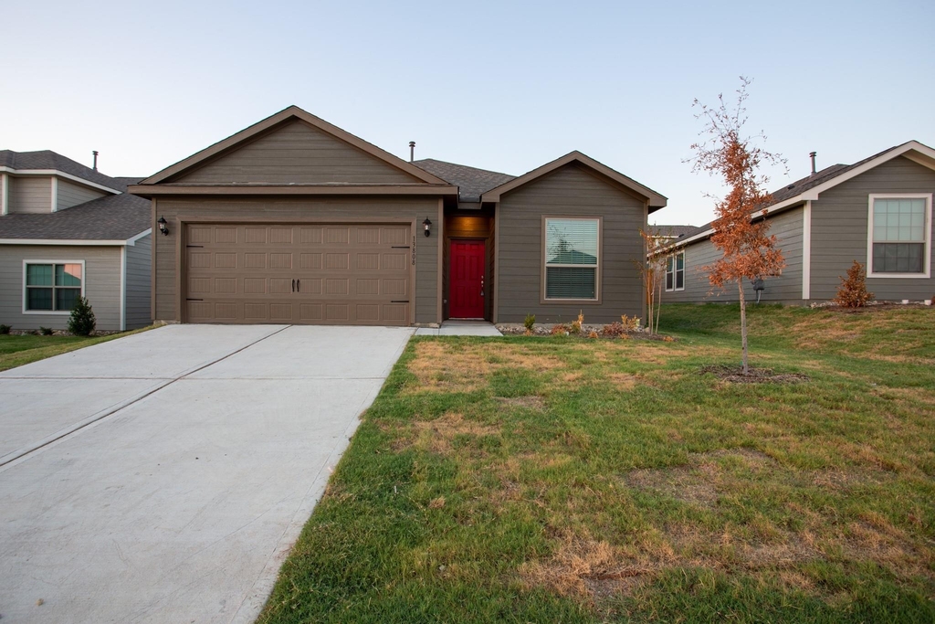 13808 Musselshell Drive - Photo 0