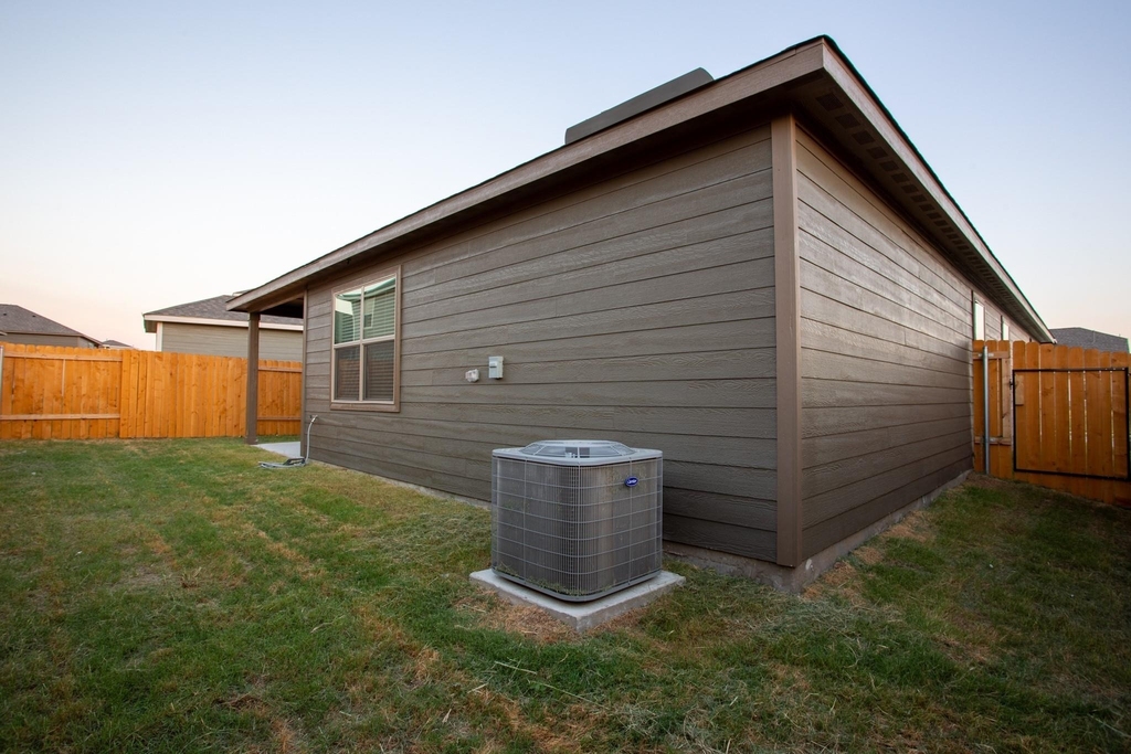 13808 Musselshell Drive - Photo 22