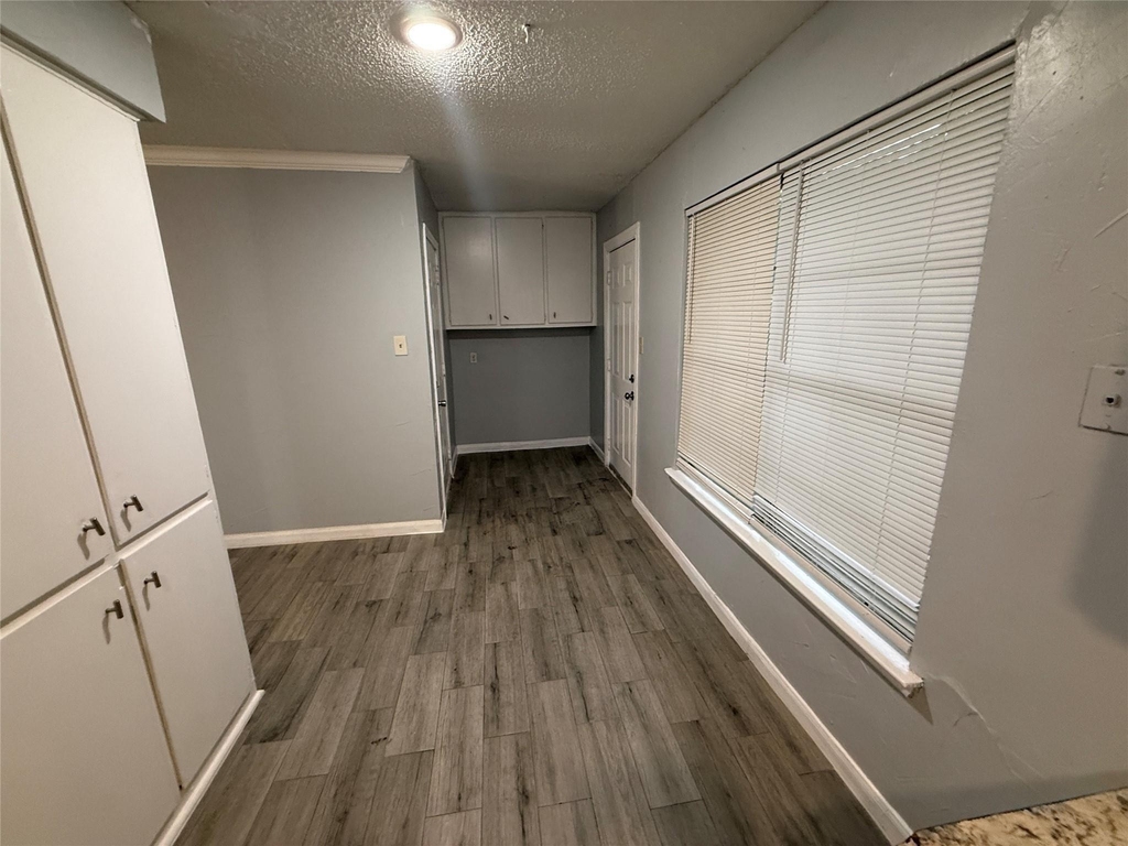 100 E Brown Street - Photo 9
