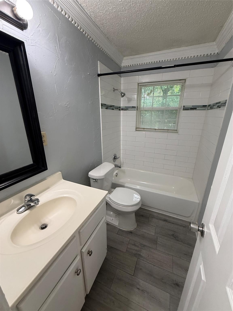 100 E Brown Street - Photo 14