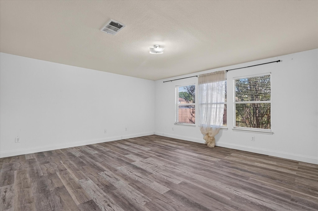 2112 Aster Trail - Photo 5