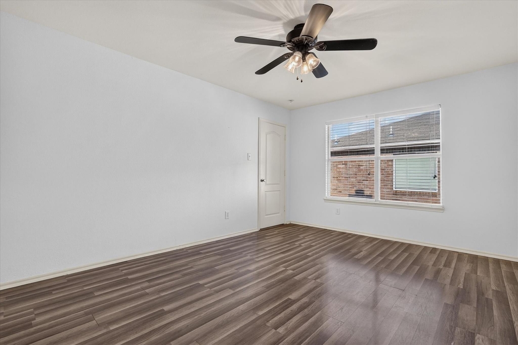 2112 Aster Trail - Photo 9