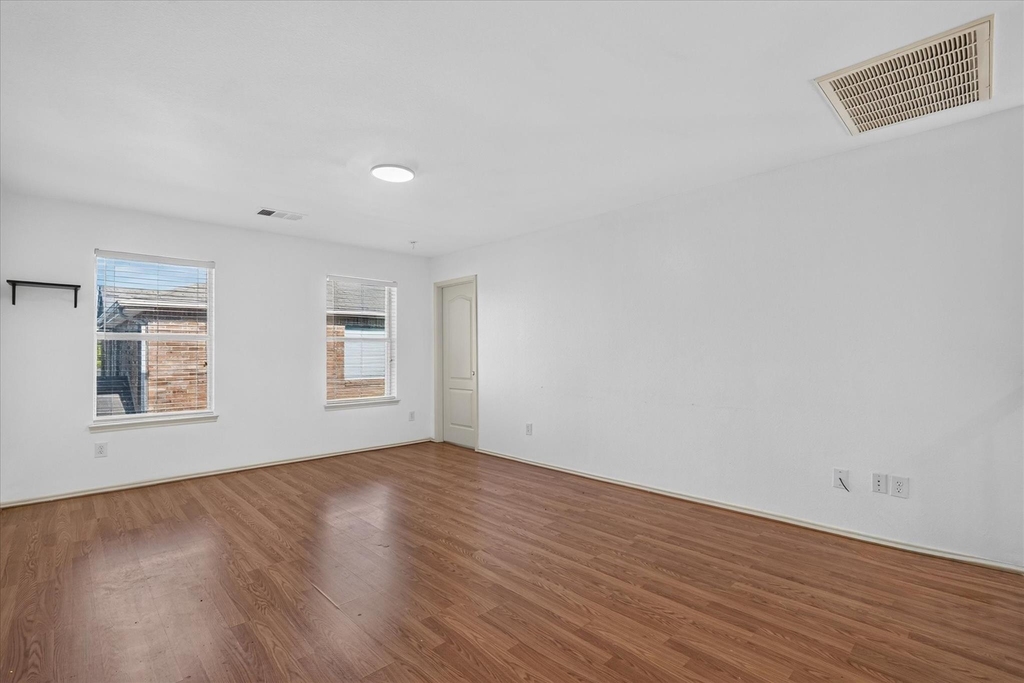 2112 Aster Trail - Photo 6