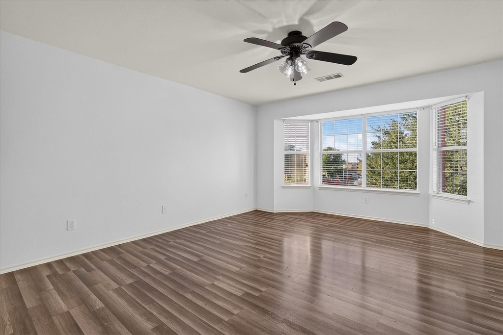 2112 Aster Trail - Photo 10